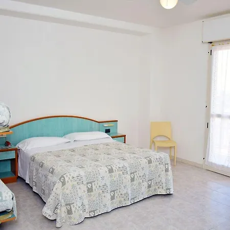 Astor 3* אלבה אדריאטיקה