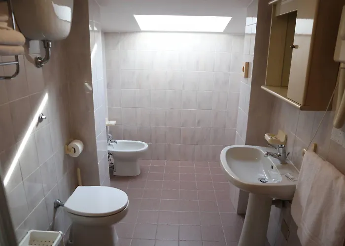 Astor فندق ألبا أدرياتيكا