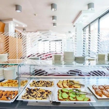 Astor Hotel Alba Adriatica