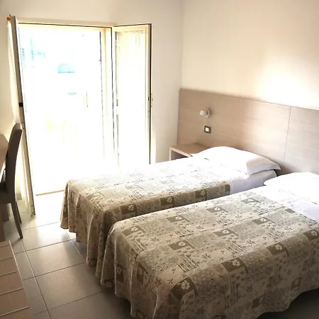 Ξενοδοχείο Astor 3*