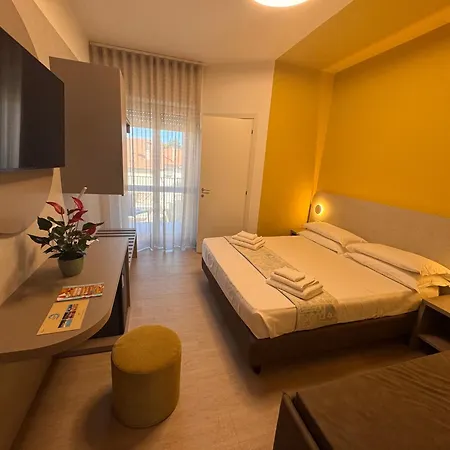 Astor Hotel 3*